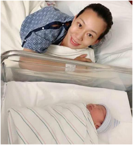 40岁“孔慈”二胎得子，称顺产只用6分钟，后悔生第一胎时剖腹产