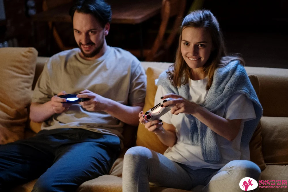 人妻们的共同的困扰：老公爱玩线上游戏怎么办？3个沟通方法不吵架！