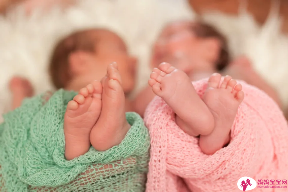 人妻生双胞胎！医院告知「孩子和爸血型不合」揭40年秘密