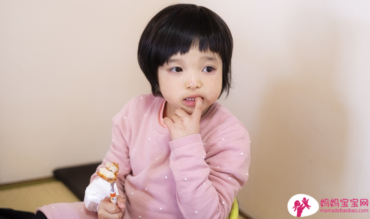宝宝爱啃指甲、吃头发…孩子异食癖怎么办？