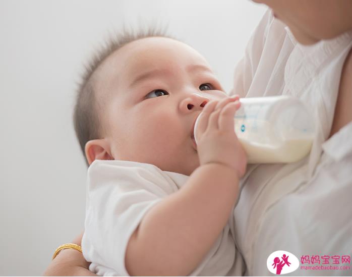 妈妈母乳不够，该怎么挑选配方奶呢？