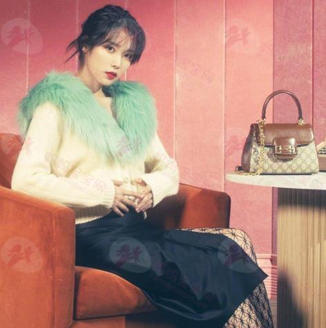 IU新广告挑战「黑丝网袜」泄女人味　华丽造型回归「满月」巅峰
