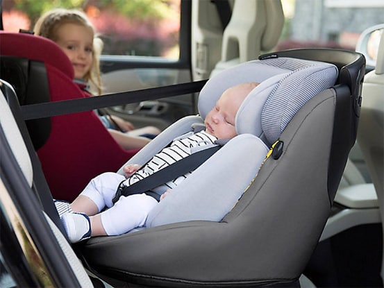 这十种错误乘车方式会威胁到宝宝生命安全