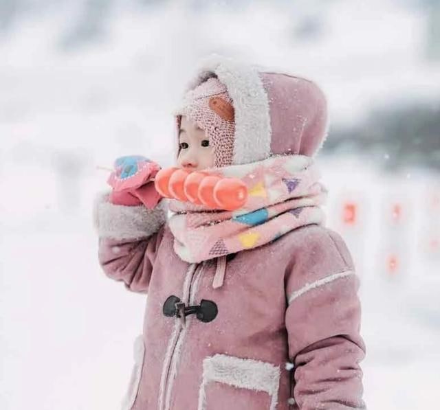 宝宝冬天穿衣保暖（冬天给宝宝穿衣服要注意重点保暖）
