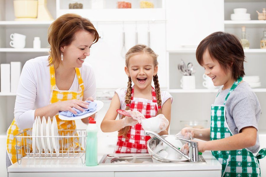 美国妈妈如何训练孩子做家务？