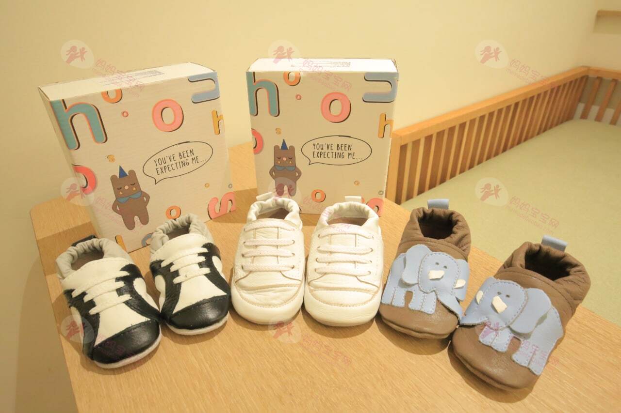 宝宝的第一双学步鞋应该怎么挑选？（美国宝宝学步鞋推荐）