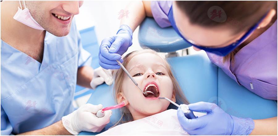 带宝宝看牙医常用交流中英文词汇句子，需要带娃看牙医的爸妈赶紧Mark！