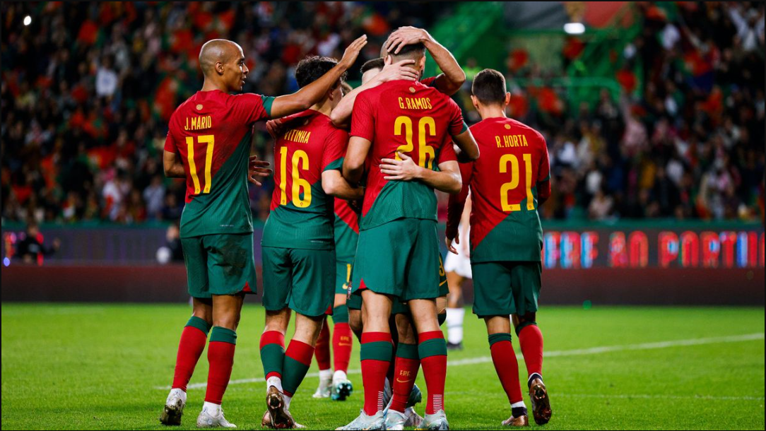 葡萄牙3-2加纳：克里斯蒂亚诺罗纳尔多在胜利后被称为(现象和传奇)