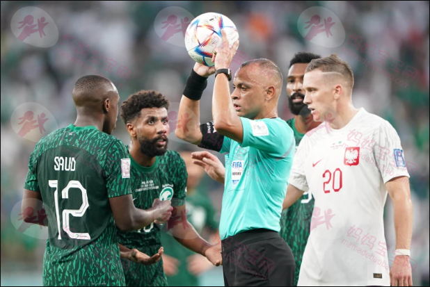 2022 年世界杯波兰vs沙特阿拉伯 (上半场1-0)