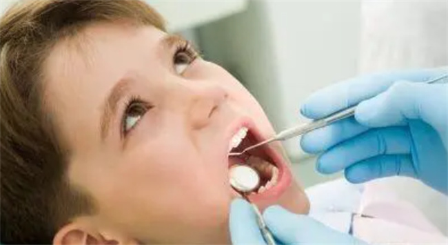乳牙护理不当会对宝宝造成哪些危害