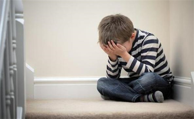 孩子得抑郁症的表现有哪些（情绪低落等）