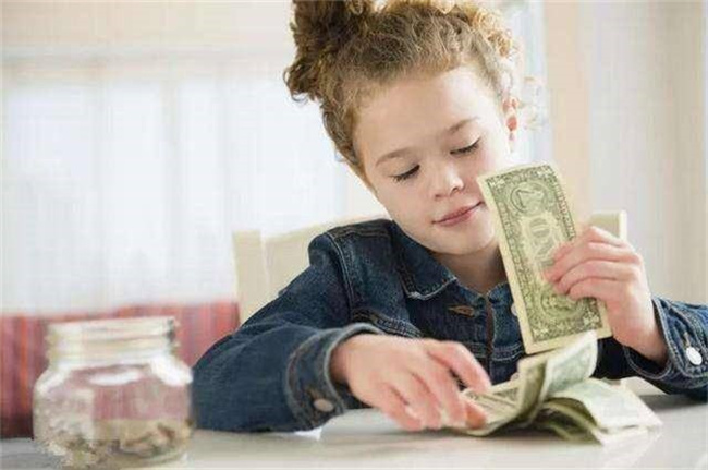 三岁以后教孩子应该怎样花钱（建立花钱的观念）
