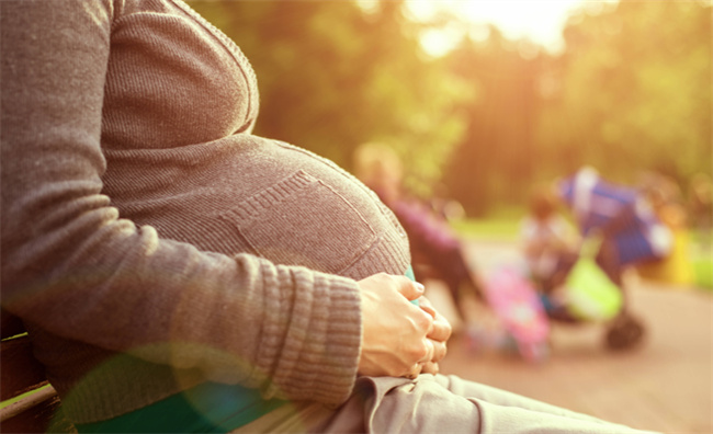 剖宫产对孕妈妈存在哪些风险