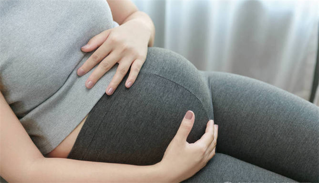 怀孕孕期间白带异常应该怎样治疗