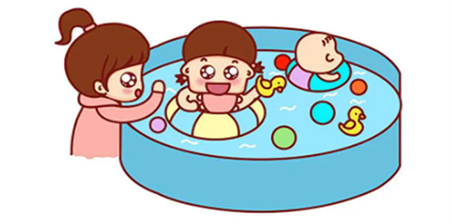 婴儿游泳有哪些好处（促进神经发育，培养自信心等）