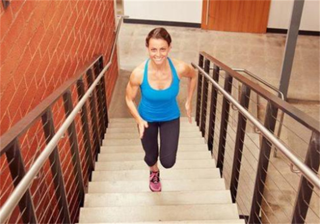 产后爬楼梯可以帮助减肥吗