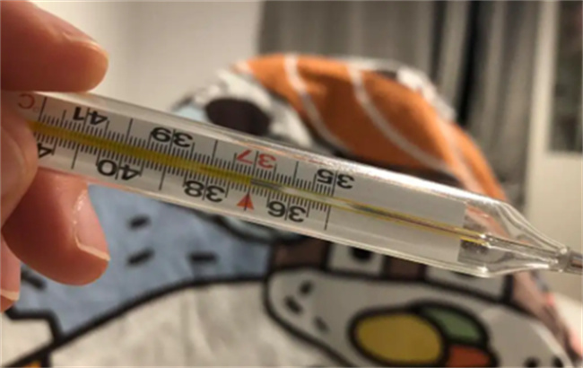 37度算是发烧吗