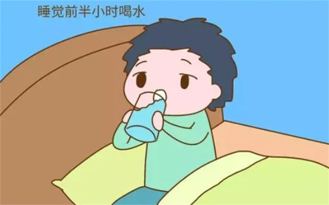 儿童夜时可以喝水吗