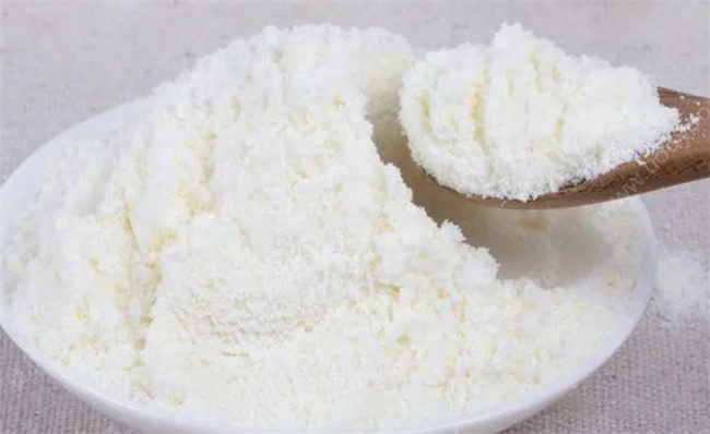 脱脂奶粉和全脂奶粉的区别都有什么