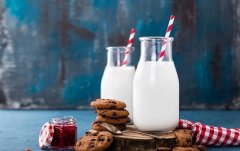 空腹喝牛奶好吗？会对身体产生不好的影响吗？