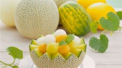 香瓜的功效与作用：清热解暑、保护肝脏、减肥利器