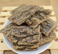 杜仲的功效与作用：调节血脂、降血压、保肝