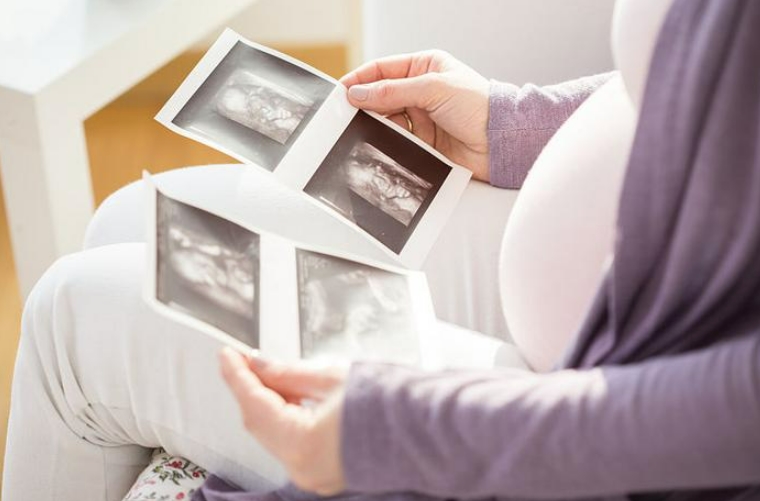 早孕症状解析：了解孕期变化与调适方法