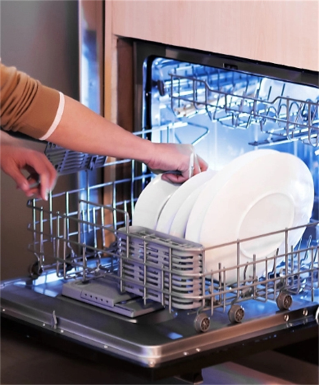 现代科技的奇迹：家用全自动洗碗机的内部构造与运作机制