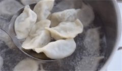 煮饺子的正确方式：水温和技巧