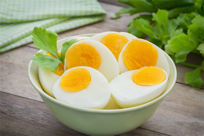 探讨土鸡蛋的丰富营养价值与健康益处