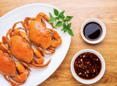 品味秋天肥美的青蟹：多种美味做法一览