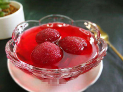 清凉解暑的夏日美味：杨梅汤制作及食用技巧分享》