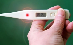 宝宝发烧应对指南：38度体温算发烧吗？药物使用与注意事项