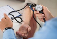高血压防治：专业指导下的药物与生活双管齐下
