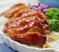 照烧鸡腿饭：口感美味，营养丰富