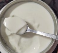 酸奶机新手必备！专业教你自制美味固体酸奶的步骤