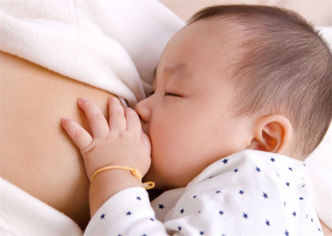 母乳喂养的奥秘：了解人乳汁的形成和有效增加方法