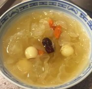 滋补养生美味汤：银耳莲子汤的制作秘诀