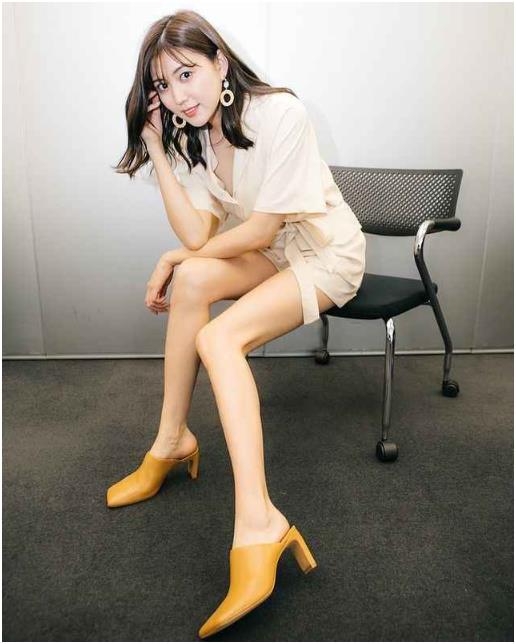 日本女优写真 紧实身材的高挑御姐 被称“羚羊腿”