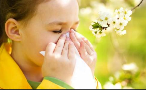 长期过敏鼻塞，可能造成孩童暴牙、下巴后缩，外貌瞬间老10岁！医师教6招改善慢性鼻塞