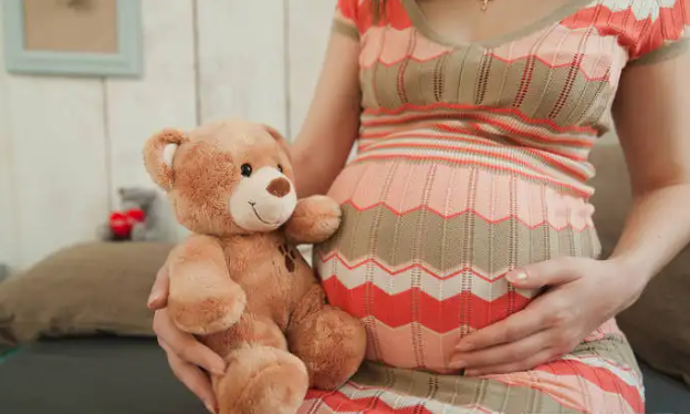 怀孕体质会改变！意外的食物过敏和感受到第一次胎动了！13~20周孕期纪录分享