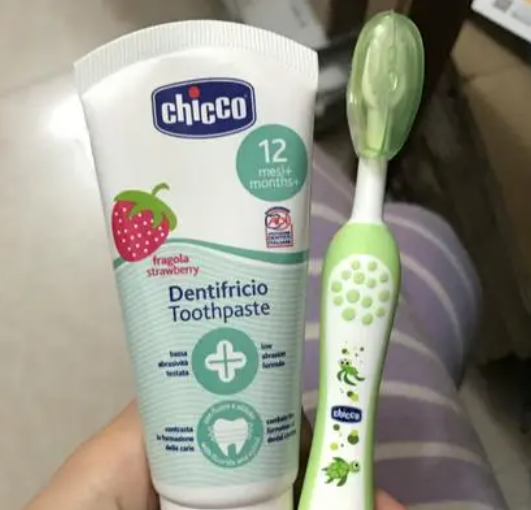 Chicco儿童木糖醇含氟牙膏 陪伴孩子快乐刷牙