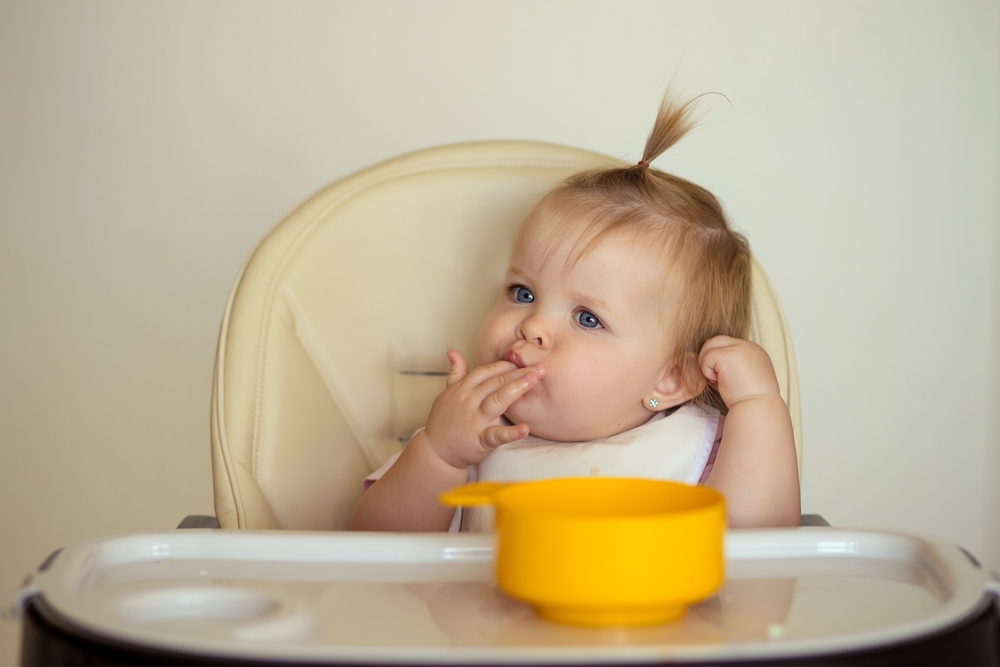 根据配方研磨婴儿奶粉以确保足够的营养?