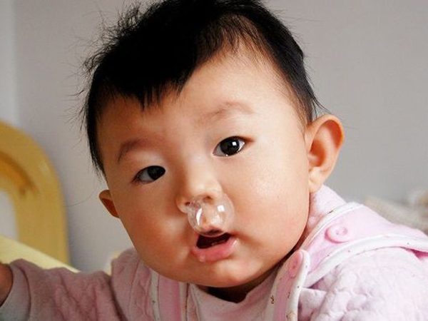 婴儿咳嗽流鼻涕,婴儿的原因和救援