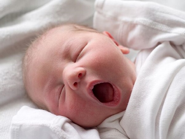 新生儿垫或尿布: 婴儿的理想选择是什么?