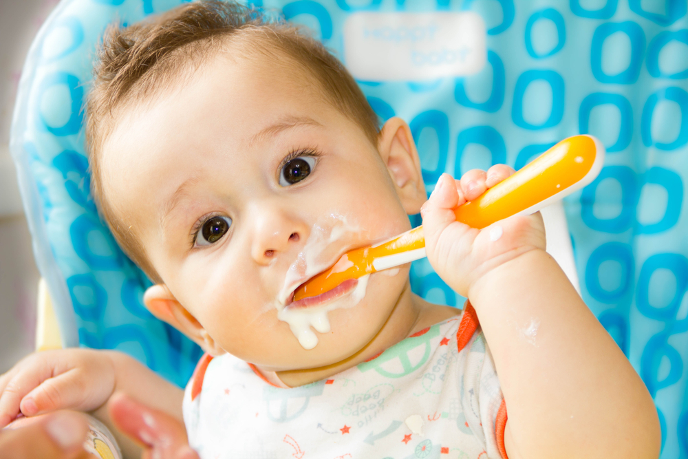 如何用母乳制作酸奶,让懒惰或生病的婴儿吃