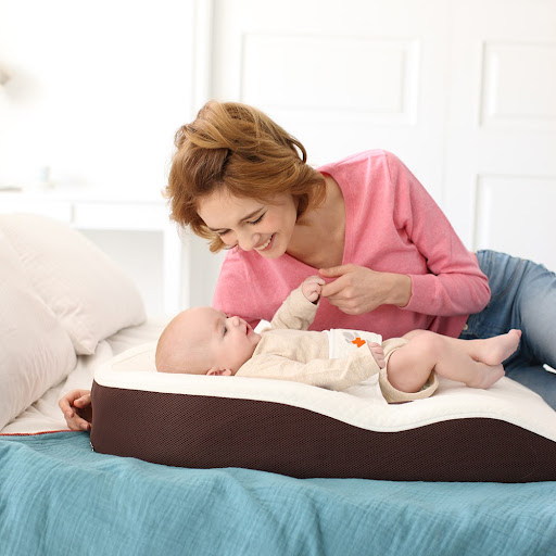 为什么3个月大的孩子睡觉或摇头-危险吗?