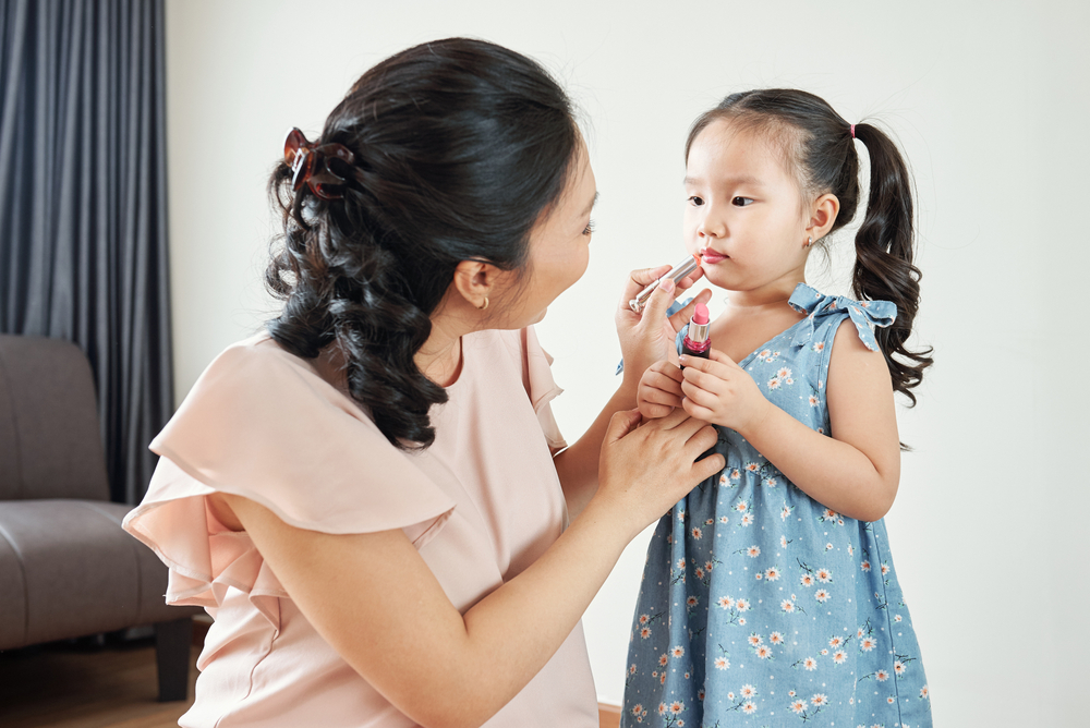婴儿上唇肿胀: 如何有效,简单和安全地处理