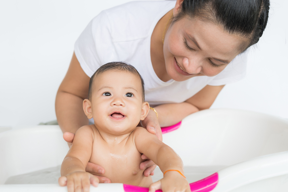 新生儿特发性皮炎是由什么引起的?如何照顾宝宝