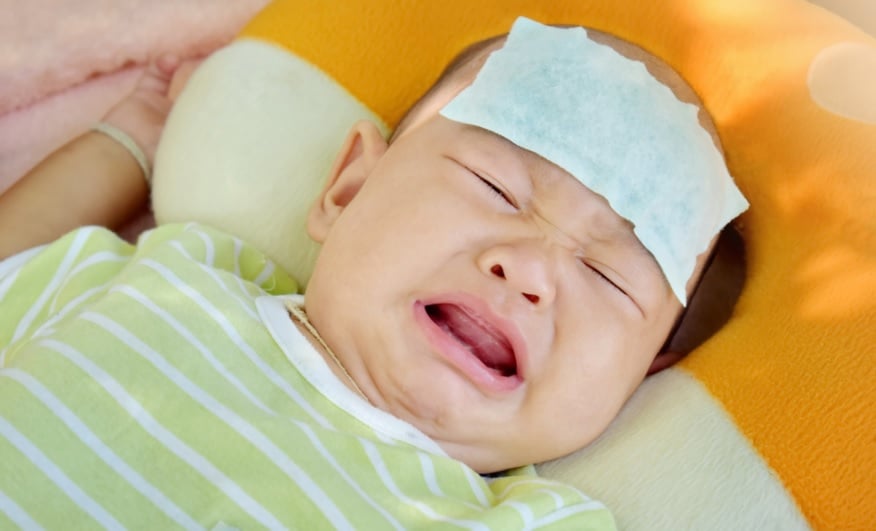 婴儿吃稀饭或呕吐的原因以及如何处理